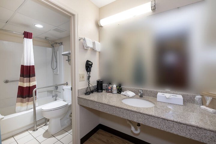 Room 15 of 29
