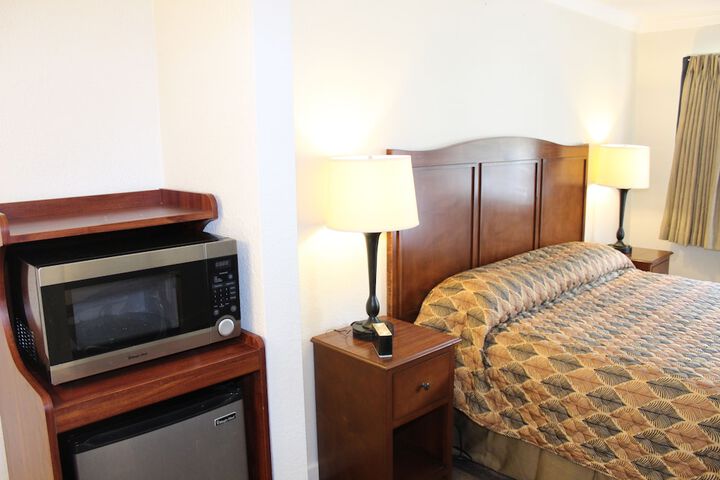 Room 11 of 23