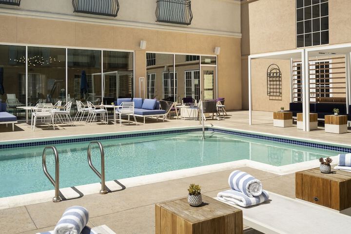 Pool 5 of 64
