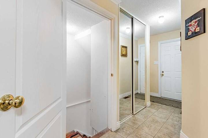 Comfortable Home in Richmond Hill