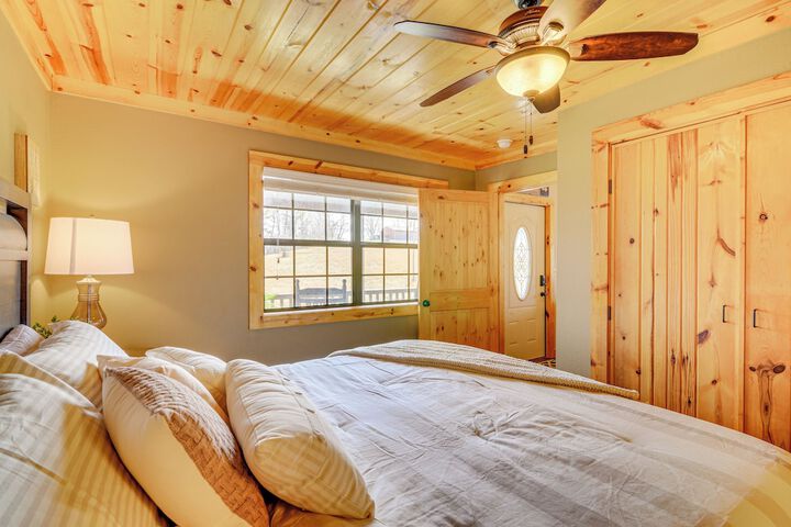 Modern Cabin w / Grill Near Golf & Bass Fishing!