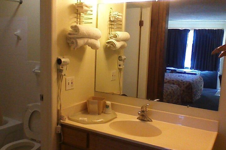 Room 9 of 23