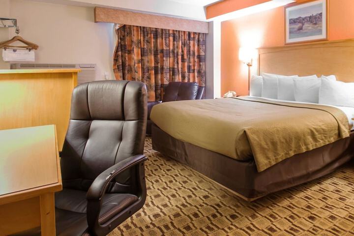 Room 17 of 21