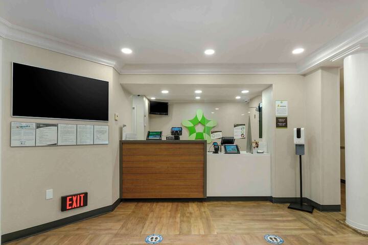Hotel Interior 9 of 34