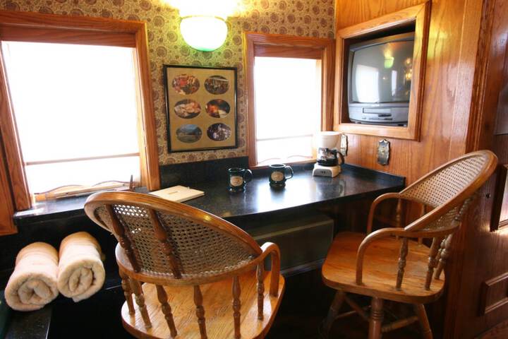 Featherbed Railroad B & B Resort