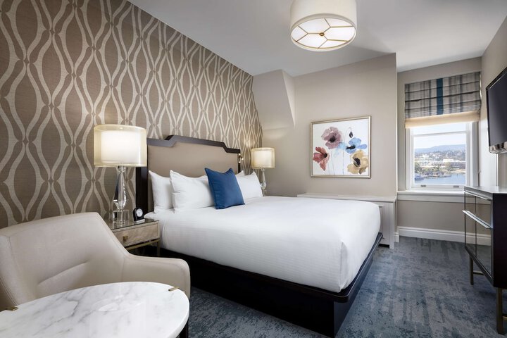 Room 41 of 105