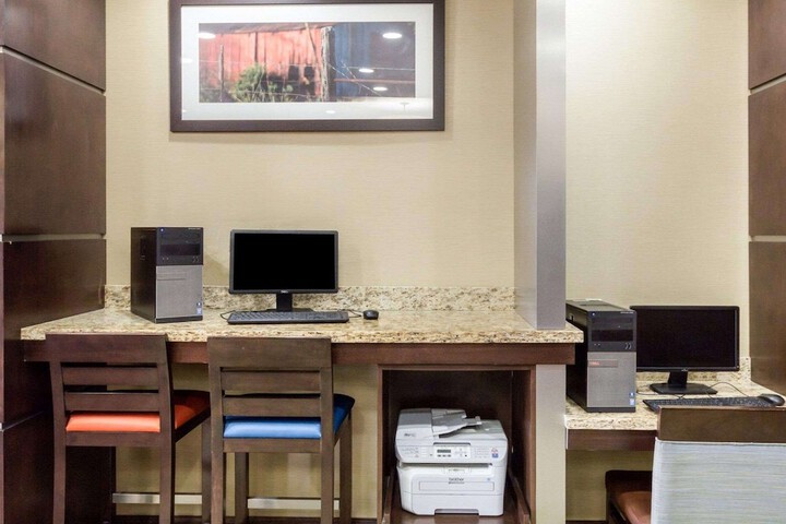 Comfort Suites Cotulla near I-35