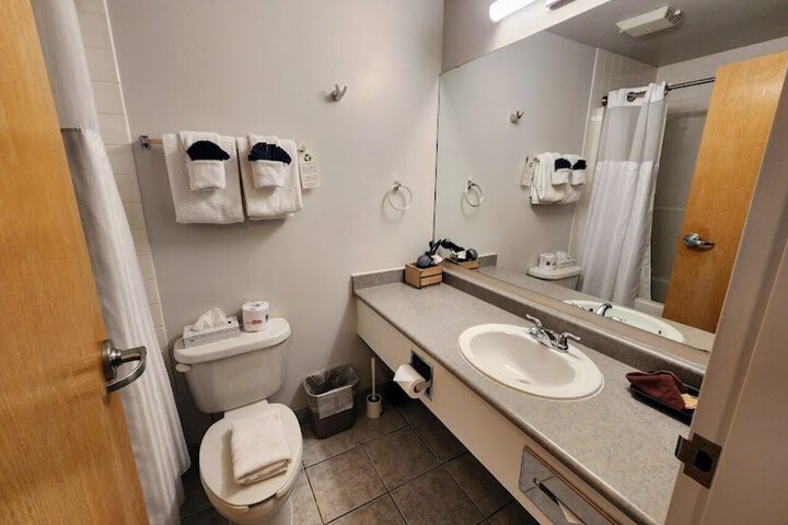 Room 16 of 46