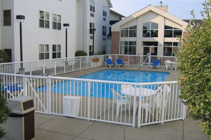 Hampton Inn & Suites Cleveland / Independence