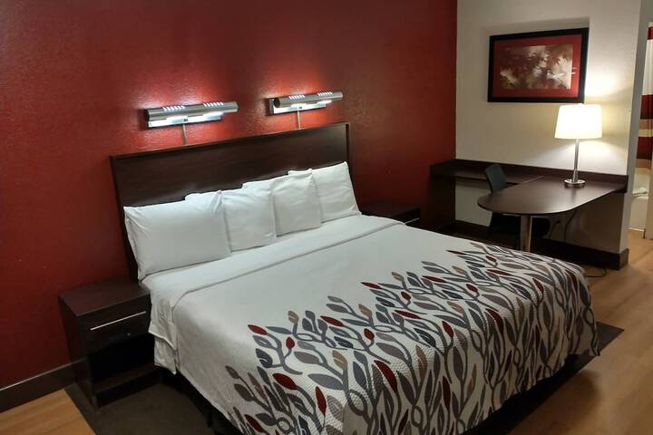 Room 12 of 20