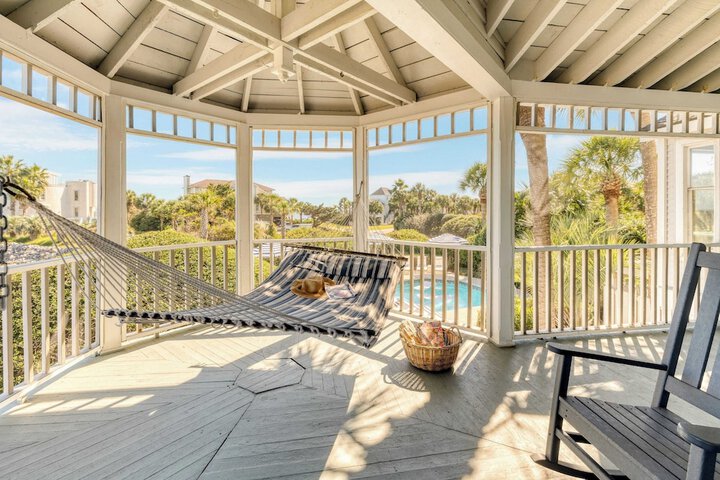 Haven by Avantstay Luxury Beachfront Home w / Pool & Gorgeous Patios