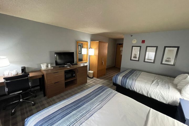Room 51 of 111