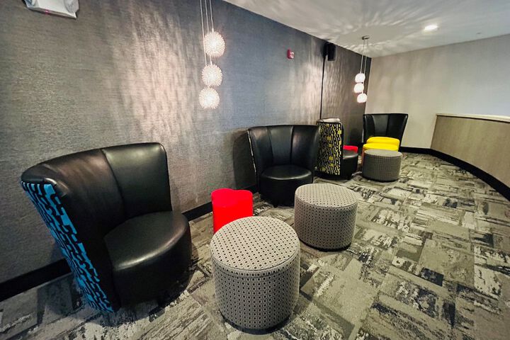 Holiday Inn Express & Suites Shippensburg by IHG