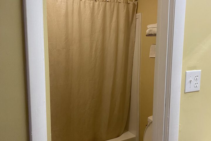 Room 14 of 34