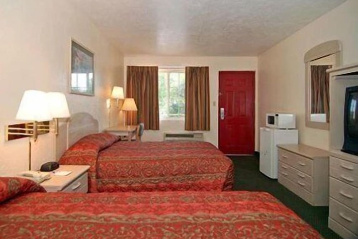 Room 19 of 31