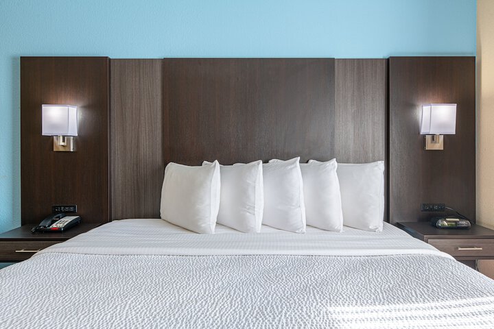 Room 21 of 47
