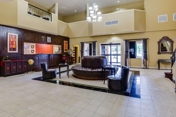 Hotel Interior 7 of 36