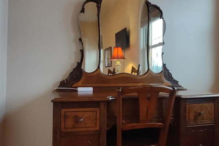 Room 43 of 73