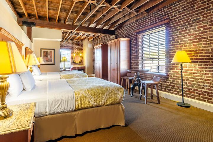 Jackson Park Inn an Ascend Collection Hotel