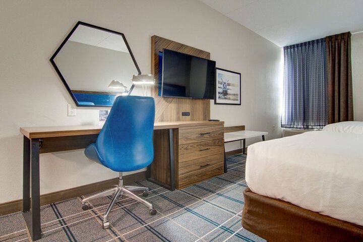 Room 42 of 59