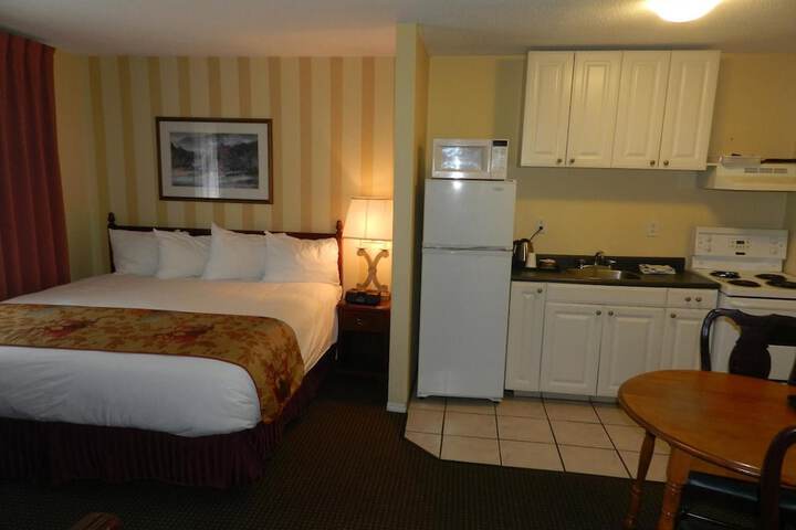 Room 37 of 53