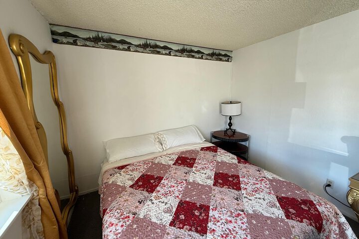 Columbia Inn Motel CA 49