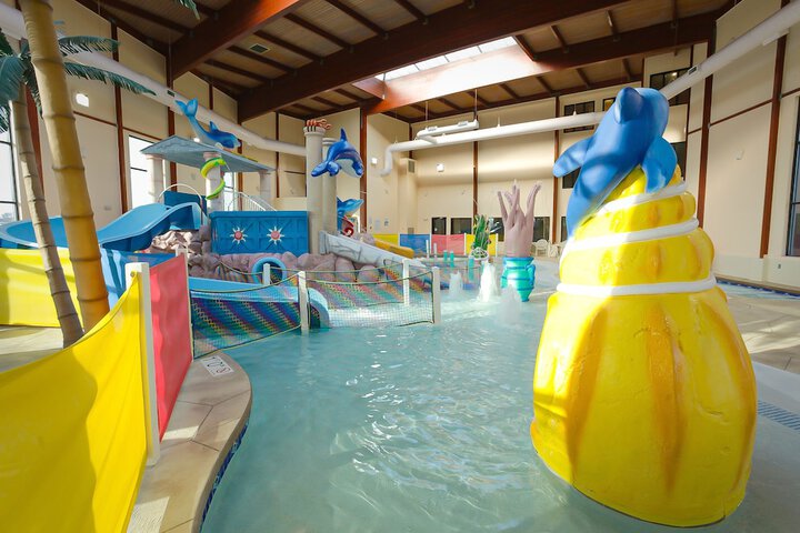Grand Marquis Waterpark Hotel & Suites
