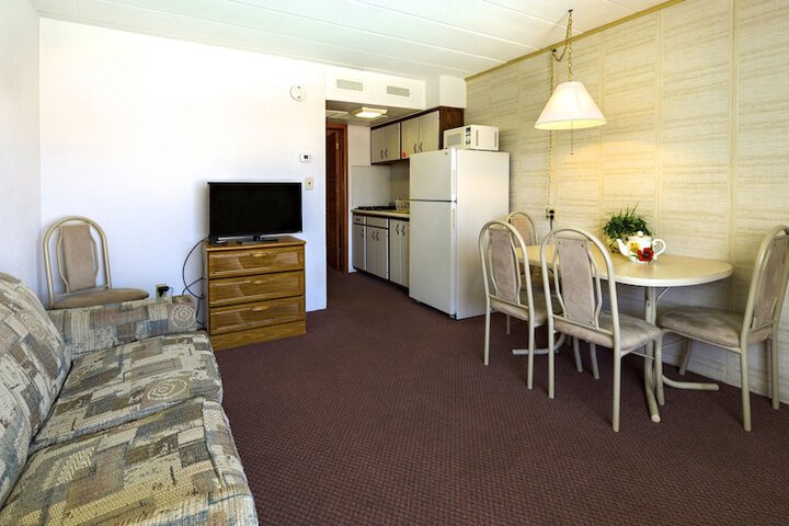 Room 30 of 50