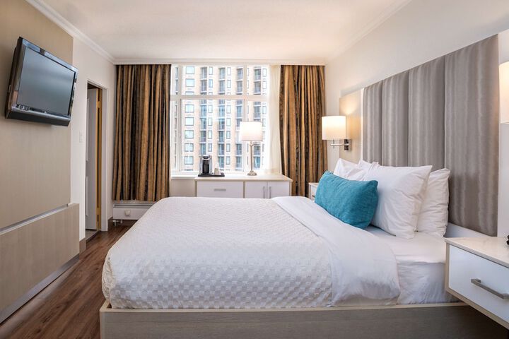 Room 40 of 67