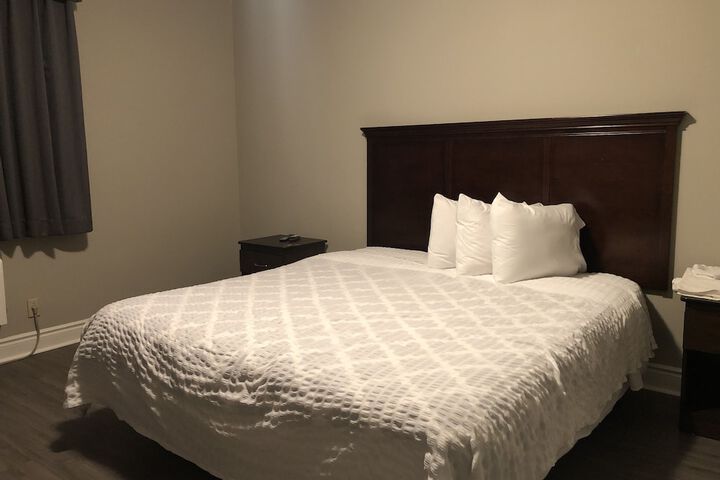 Room 7 of 35