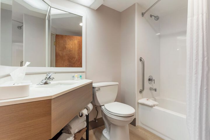 Comfort Inn & Suites LaVale - Cumberland