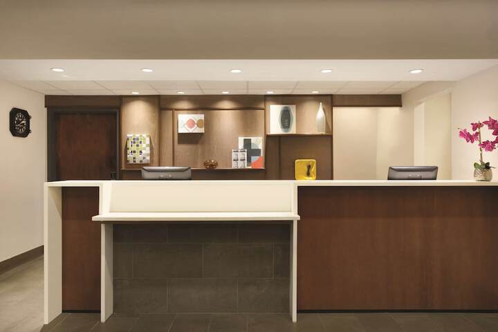 Hotel Interior 10 of 34
