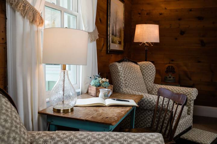 The Mast Farm Inn