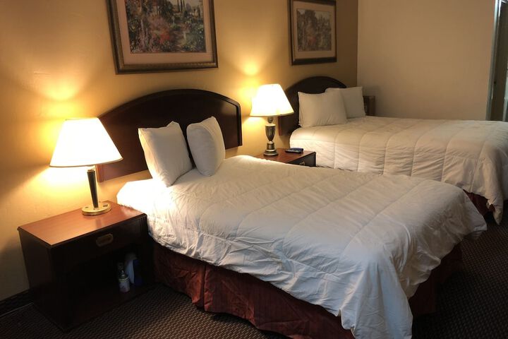 Room 35 of 63