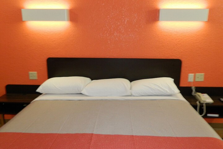 Room 31 of 39