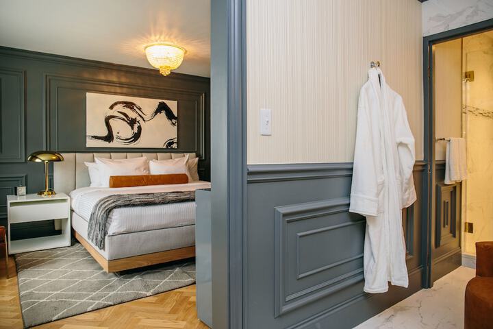 Room 33 of 75
