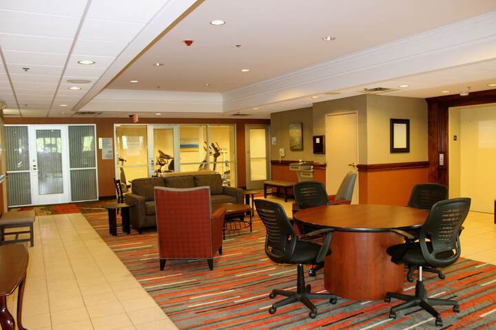 Hotel 4 of 99