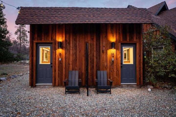 Basecamp Lodge