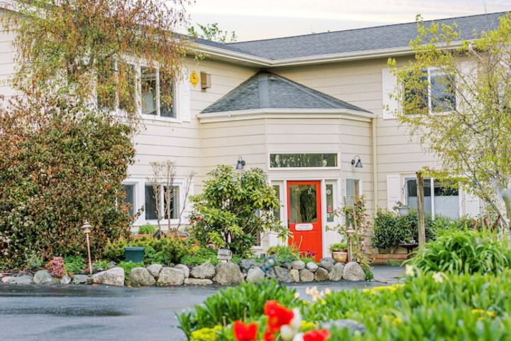 Trumpeter Inn