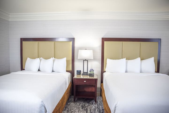 The Madison Concourse Hotel and Governors Club