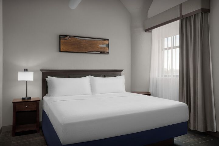 The Suites Hotel at Waterfront Plaza