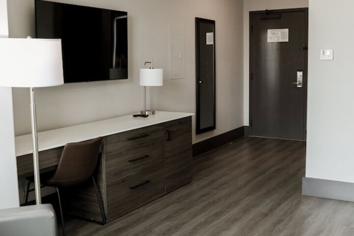 Room 116 of 174