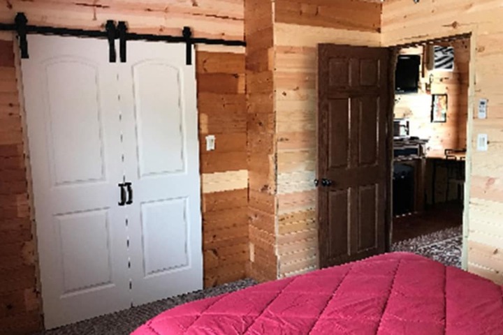 Room 46 of 77