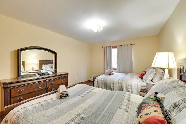 1 Mi to Hunter Mtn Skiing: Family-friendly Stay!