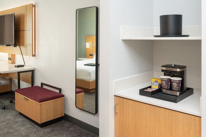 Room 22 of 57