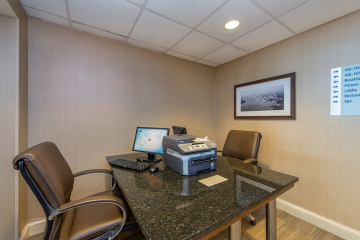 Holiday Inn Express Hotel & Suites Auburn by IHG