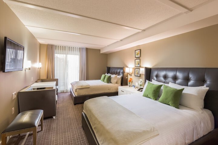 Room 30 of 74