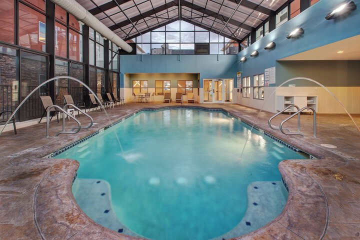 Holiday Inn Express & Suites Absecon-Atlantic City by IHG