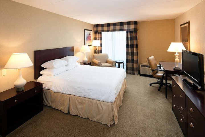 Room 43 of 72