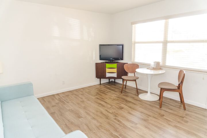 Room 19 of 61